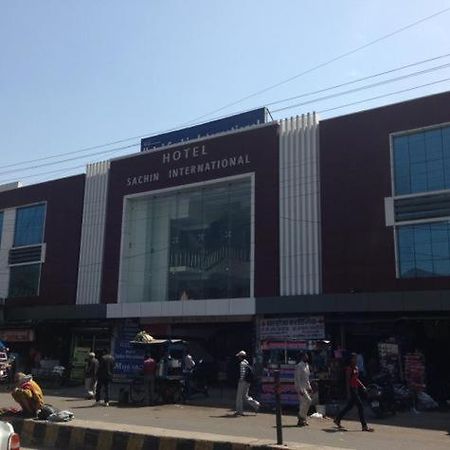 Hotel Sachin International, Haridwar Kankhal エクステリア 写真